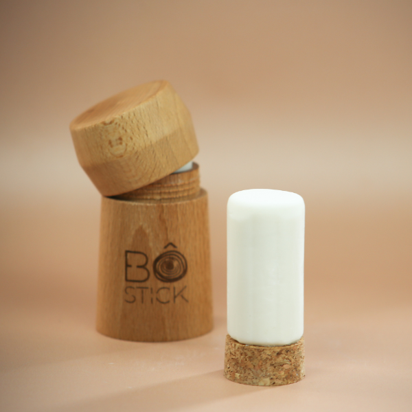 BÔ Nouvelle formule - Duo applicateur en bois et déodorant solide lait d'amandier